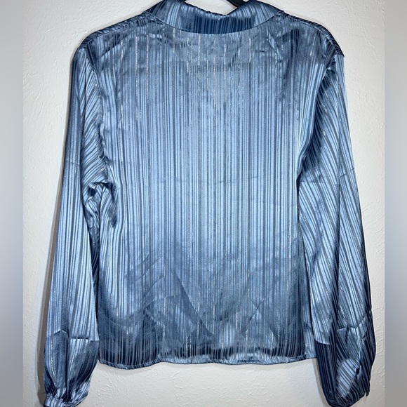 SOLD!! NO LONGER AVAILABLE!!! Button Down Blouse w Silver Accent Thread! - Picture 5 of 9